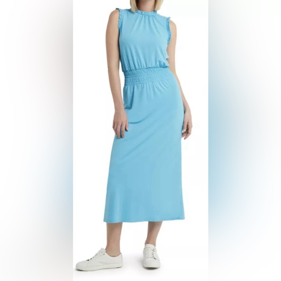 NWT very stylish Black Halston Smocked Waist, Sleeveless Midi Dress.  Size L - Picture 1 of 3